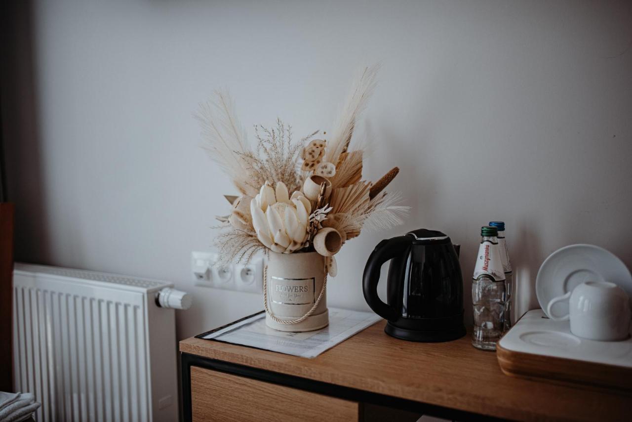Dom Weselny Ludmila Bed & Breakfast คราชนิค ภายนอก รูปภาพ